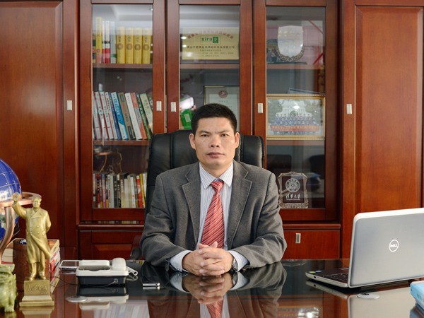 开云电竞董事长-黄日荣